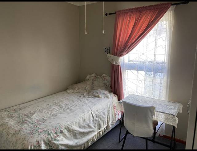 2 BEDROOM HOUSE FOR SALE IN BAYVIEW